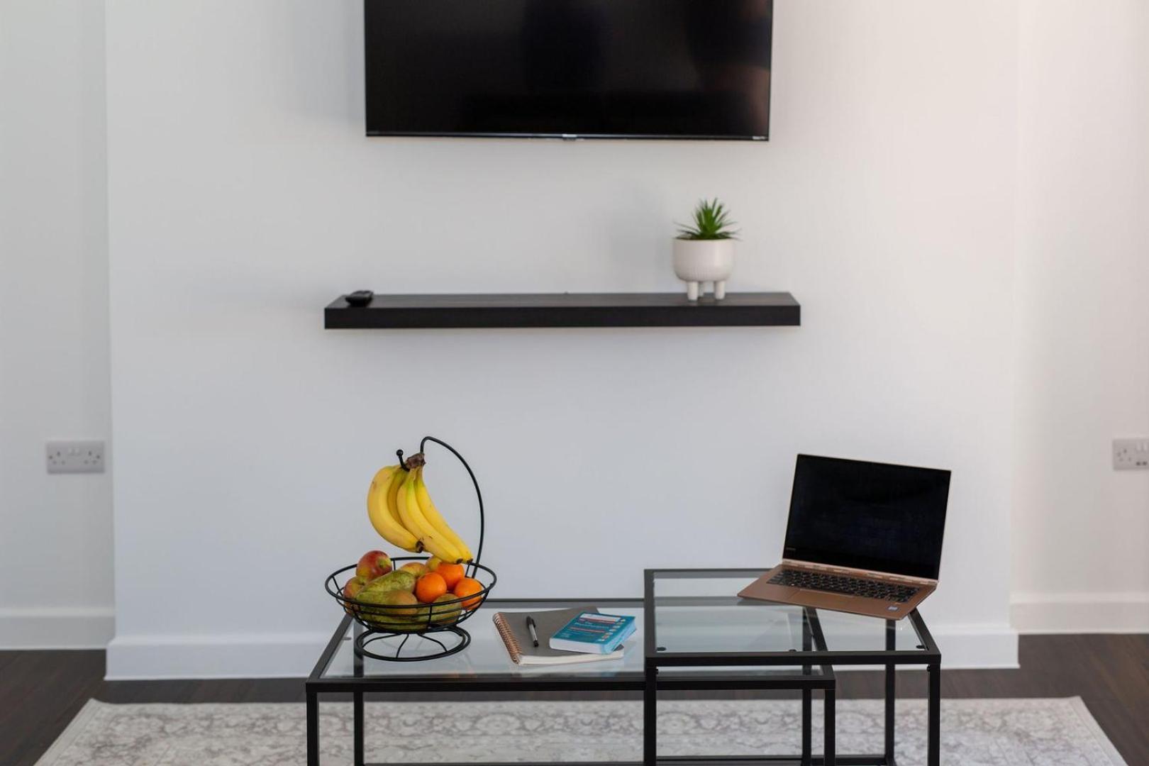 Stylish Apartment W/ Private Garden - Dog Friendly Newport  Ngoại thất bức ảnh